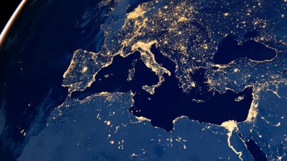 Dal 1° Maggio nuove regole in vigore per le navi nel Mediterraneo per ridurre l'inquinamento atmosferico